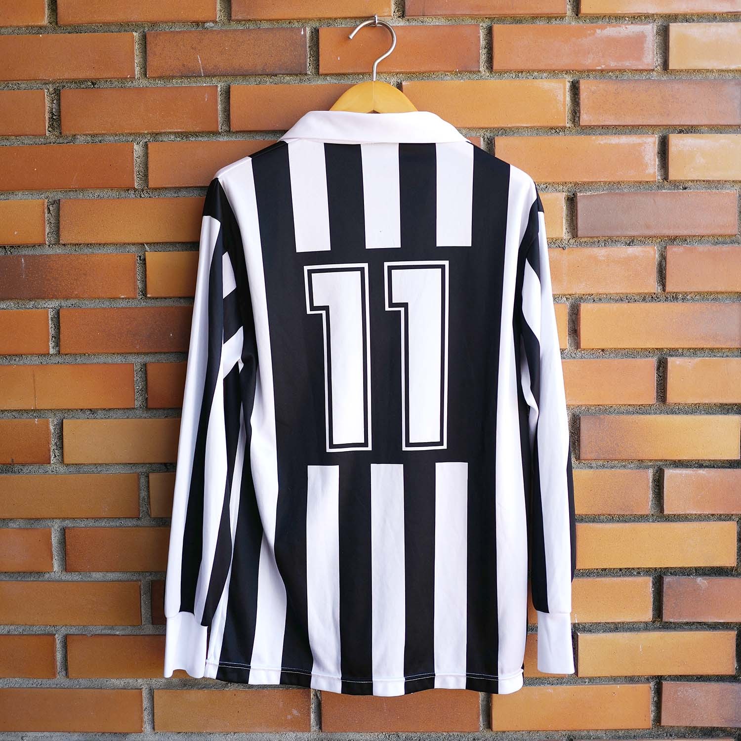 Classic Juventus football jersey