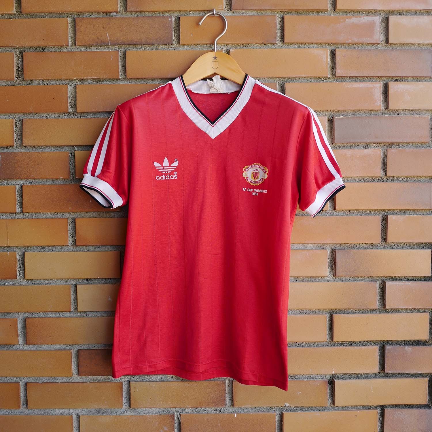 Vintage Manchester United FC soccer jersey
