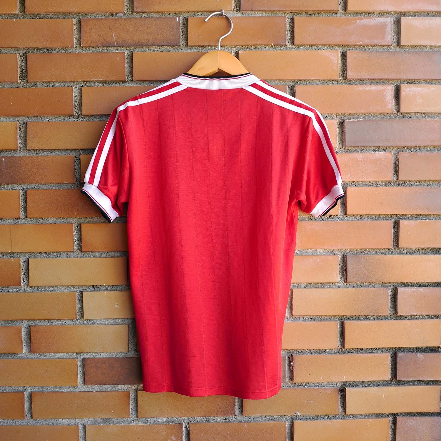 Vintage Manchester United FC soccer jersey