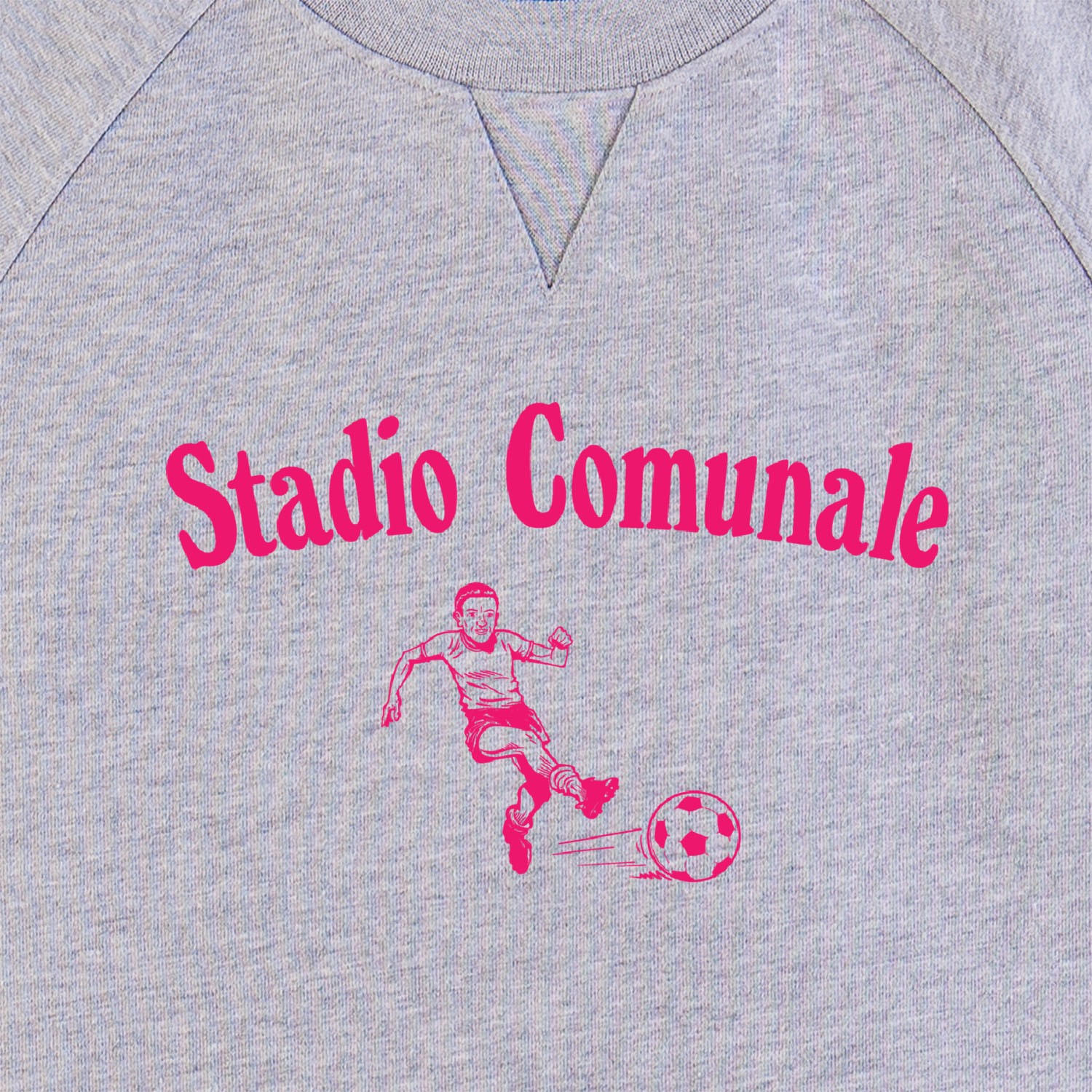 Sweatshirt Stadio Comunale and football player printed in pink.