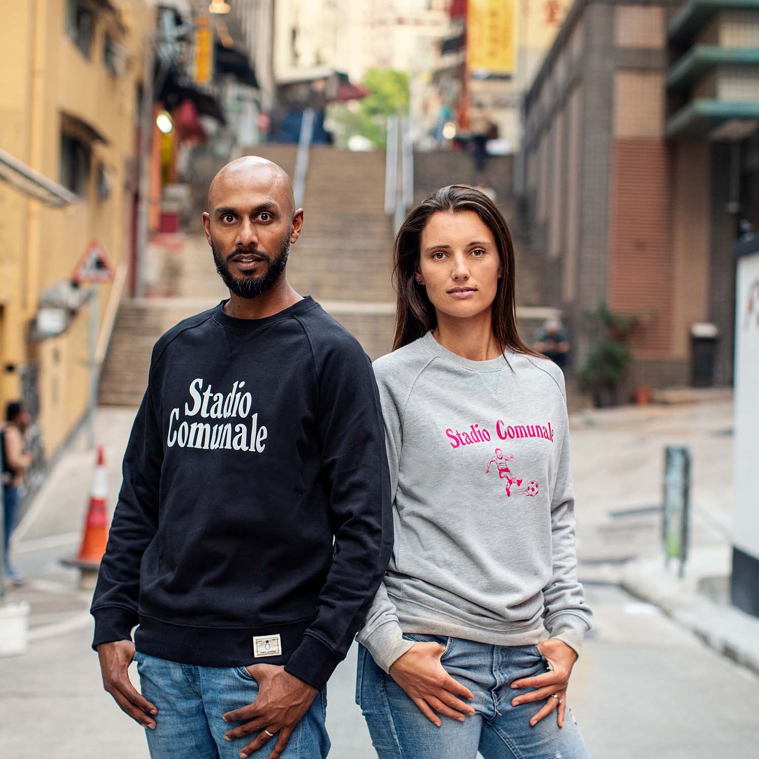 Sweatshirt Stadio Comunale and football player printed in pink.
